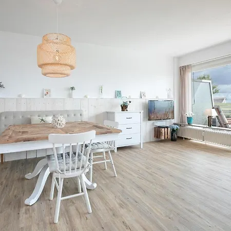 Haus Bellevue Stuuv 8 *